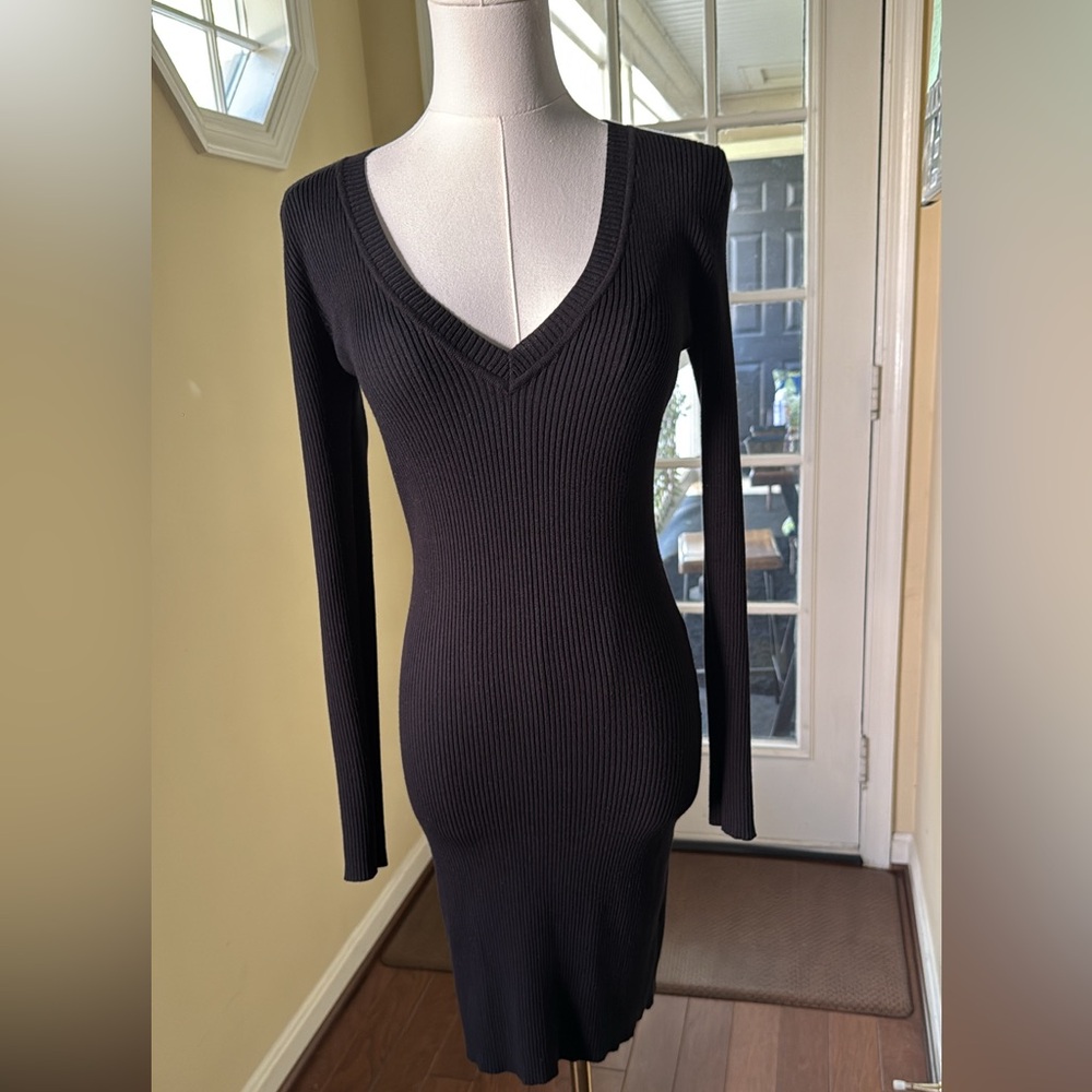 Missguided Black V-Neck Sweater Dress